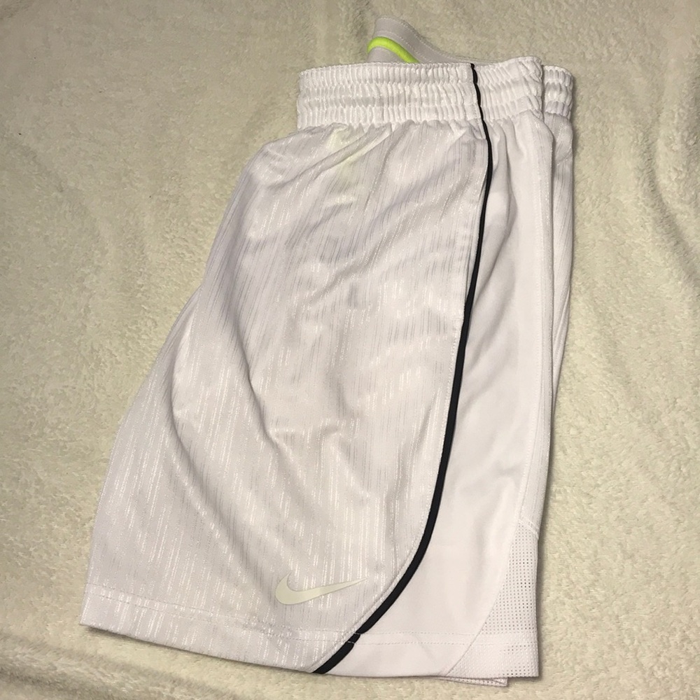 Nike Basketball Shorts NWOT